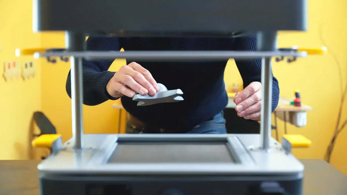 Molds and tooling in public labs